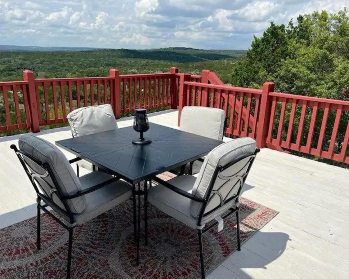 Entire 2Br 2Ba Hilltop View Home Sleeps 7 Pets 4 Acres Jacuzzi Central Ac Kingbeds Free Wifi-Parking Kitchen Washerdryer Starry Terrace Two Sunset Dining Patios Grill Stovetop Oven Fridge Onsitewoodedhiking Wildlife Coveredpatio4Pets & Birds Singing! Marble Falls Exterior foto